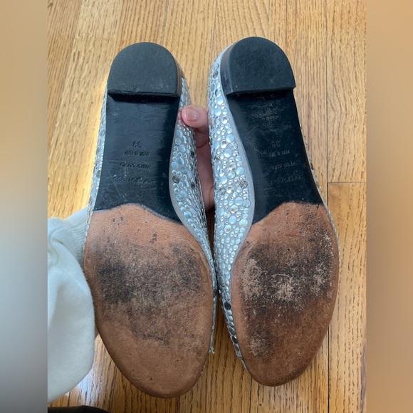 Sergio Rossi Vero Cuoio Silver Gray Flats w/ Rhinestone Embellishments Size 39 - Picture 6 of 7